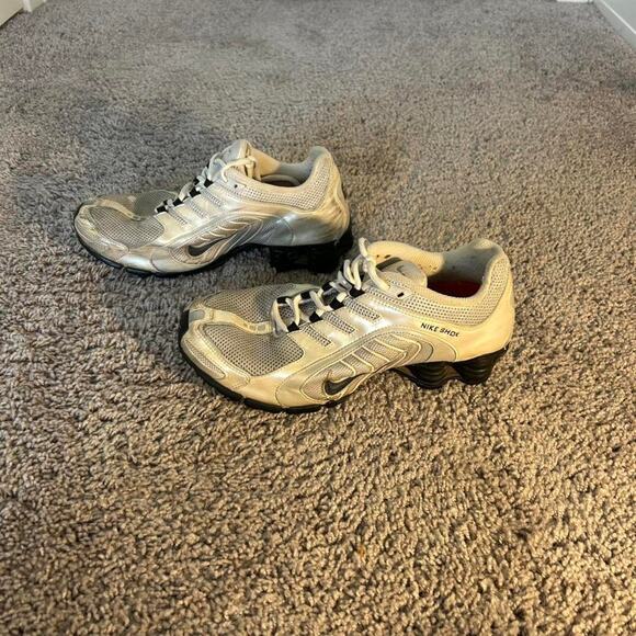 Silver and white nike - Picture 3 of 6